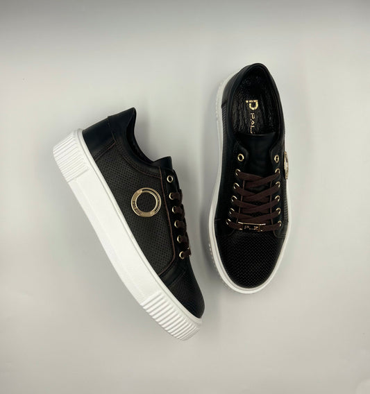 "P-7" LOW-TOP BROWN LEATHER SNEAKERS WITH GOLD RING AND PERFORATED SIDE
