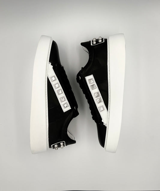 “VELOCE” LOW-TOP SNEAKERS IN BLACK LEATHER WITH WHITE DETAILING AND STUDS