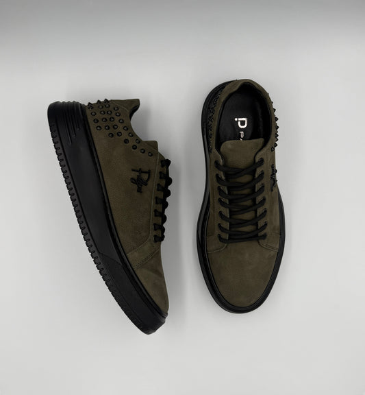 “CORSA” LOW-TOP PALZINI SNEAKERS IN GREEN SUEDE WITH BLACK STUDS